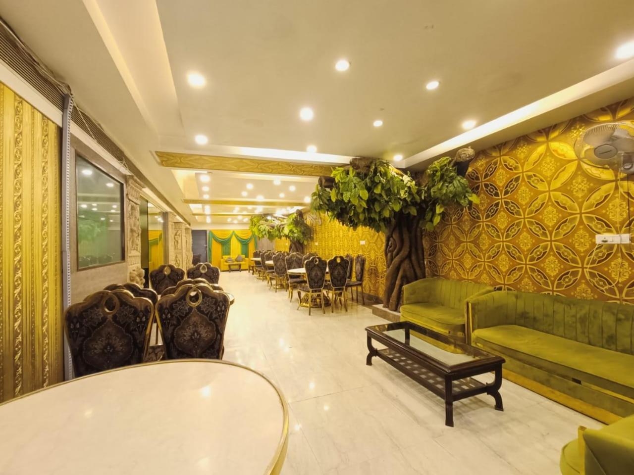 Hotel Waterfall Paschim Vihar Delhi Zewnętrze zdjęcie
